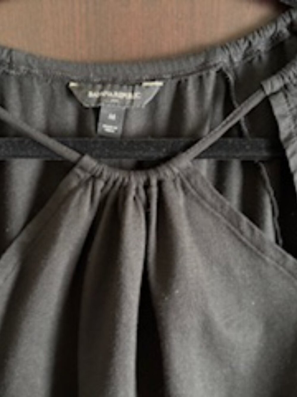 Banana Republic black balloon sleeve blouse - medium - Picture 4 of 13